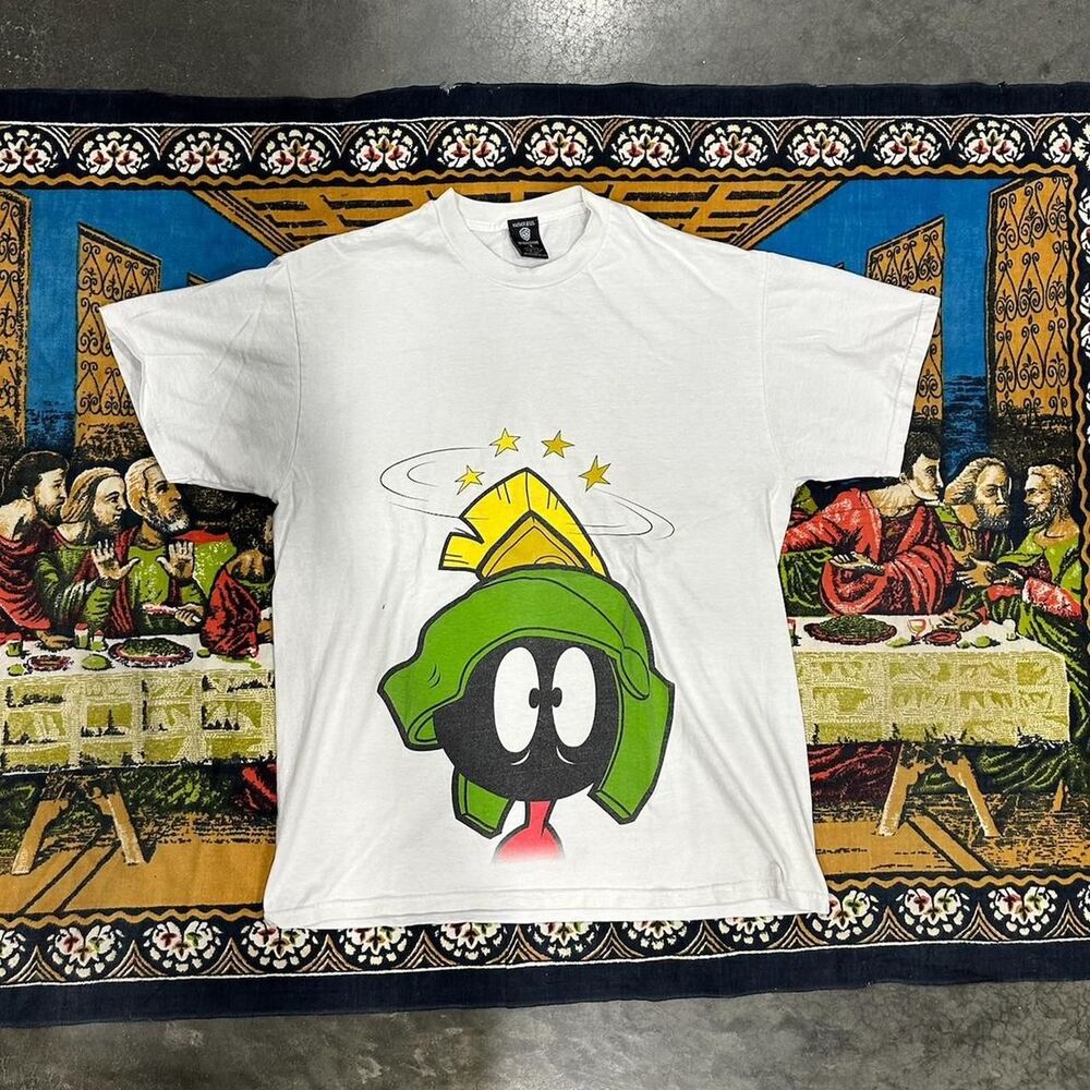 Warner Bros Marvin the Martian white tshirt Size large AOP tail spin 90s vintage